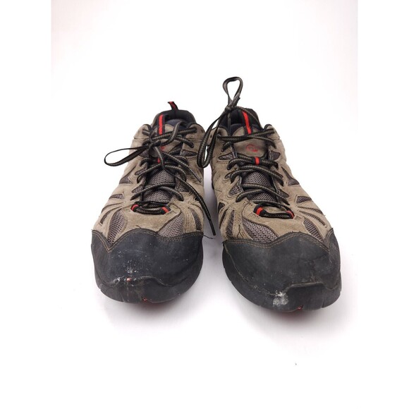 Athletic_Shoes